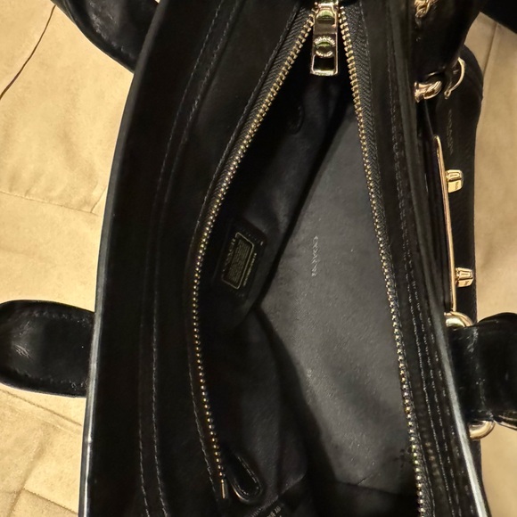Coach Leather Satchel. Black with gold hardware - Picture 4 of 4